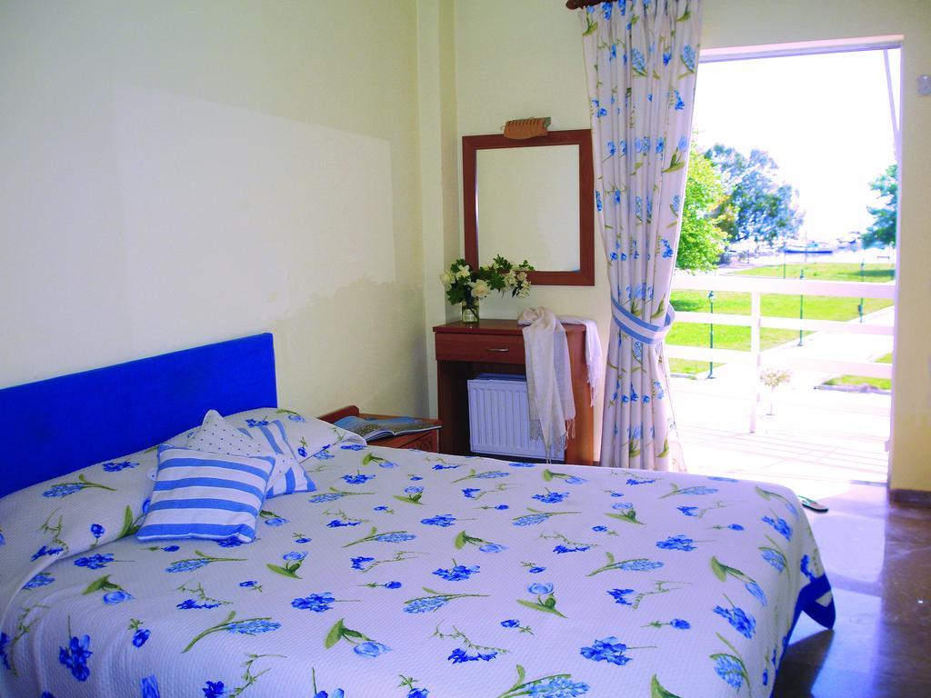 Hotel Florakis Livanátai Oda fotoğraf