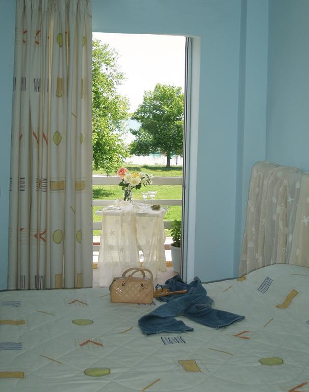 Hotel Florakis Livanátai Oda fotoğraf