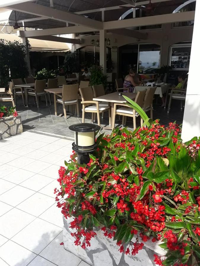 Hotel Florakis Livanátai Dış mekan fotoğraf