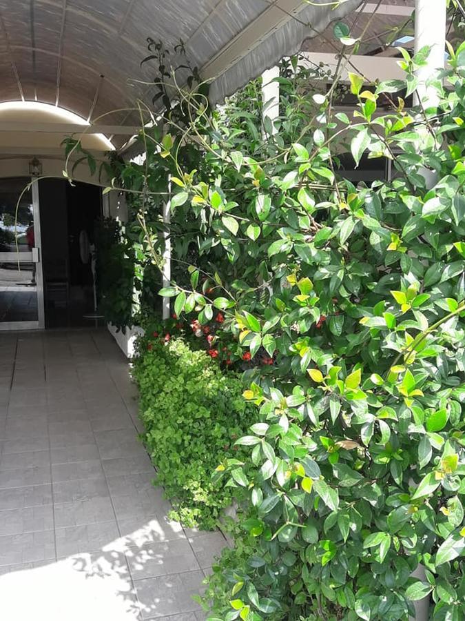 Hotel Florakis Livanátai Dış mekan fotoğraf